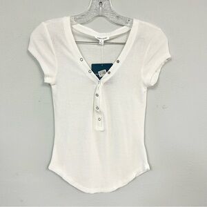 PINK ROSE 🥡 Button-up Henley Tee - Size M